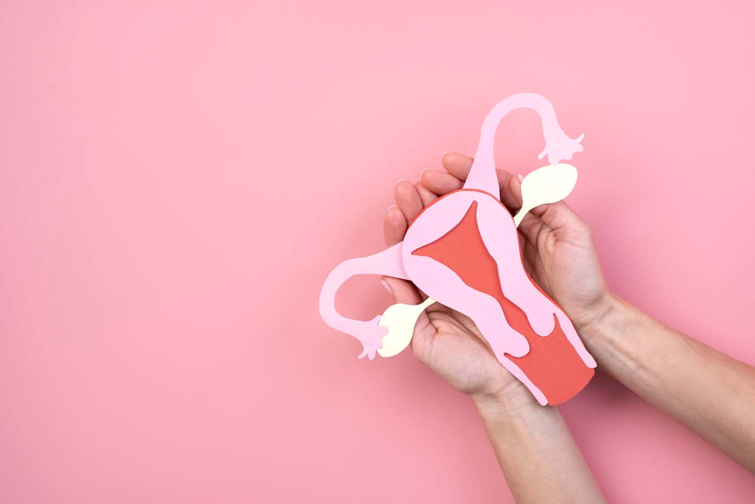 Endometriosi: sintomi, diagnosi e cure per gestire il dolore cronico